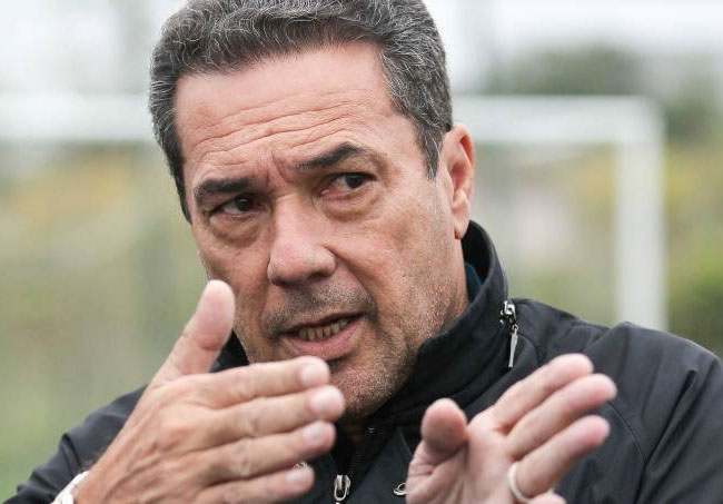 Vanderlei Luxemburgo &eacute; internado em UTI no Tocantins