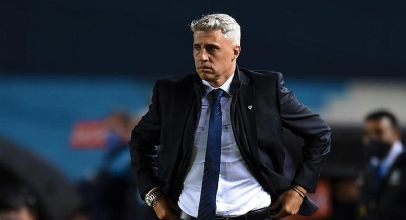 S&atilde;o Paulo anuncia sa&iacute;da do t&eacute;cnico Hern&aacute;n Crespo