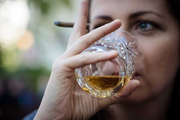 Consumo regular de &aacute;lcool prejudica a vis&atilde;o e pode levar &agrave; cegueira