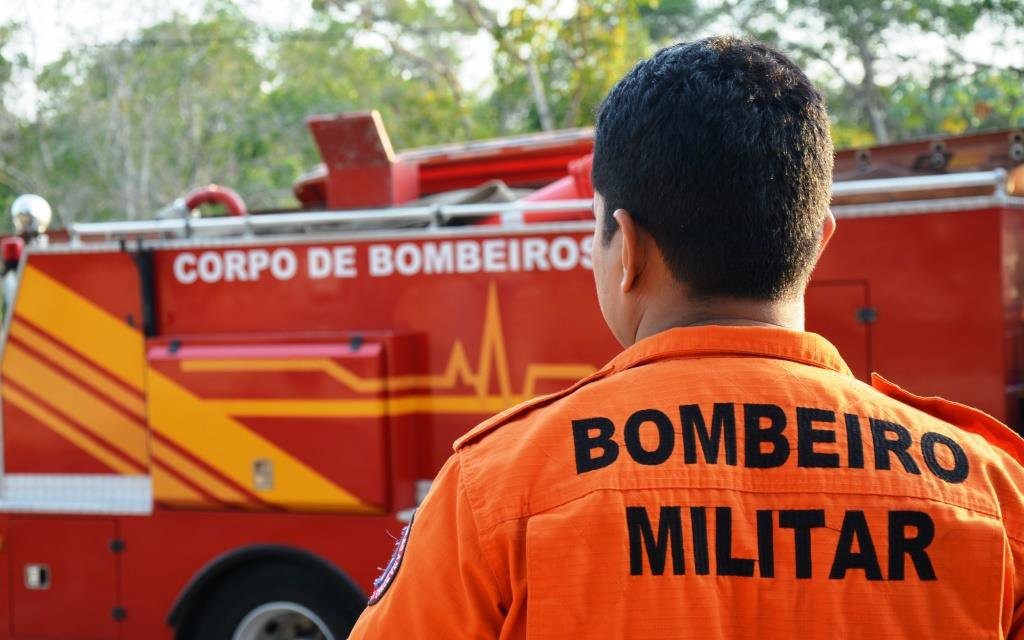 Aleto homenageia o Corpo de Bombeiros Militar em Sess&atilde;o Solene