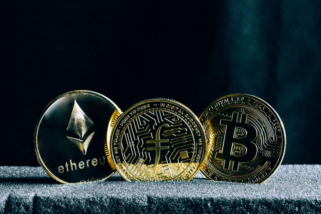 Criptomoedas conquistam 19% da popula&ccedil;&atilde;o brasileira em 2025: juventude lidera o movimento