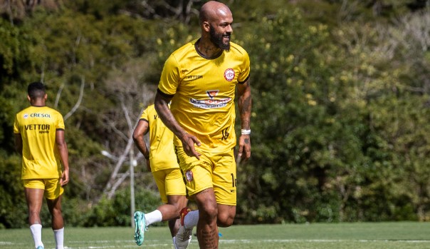 Após título do troféu Inconfidência, Bruno Silva projeta duelo do