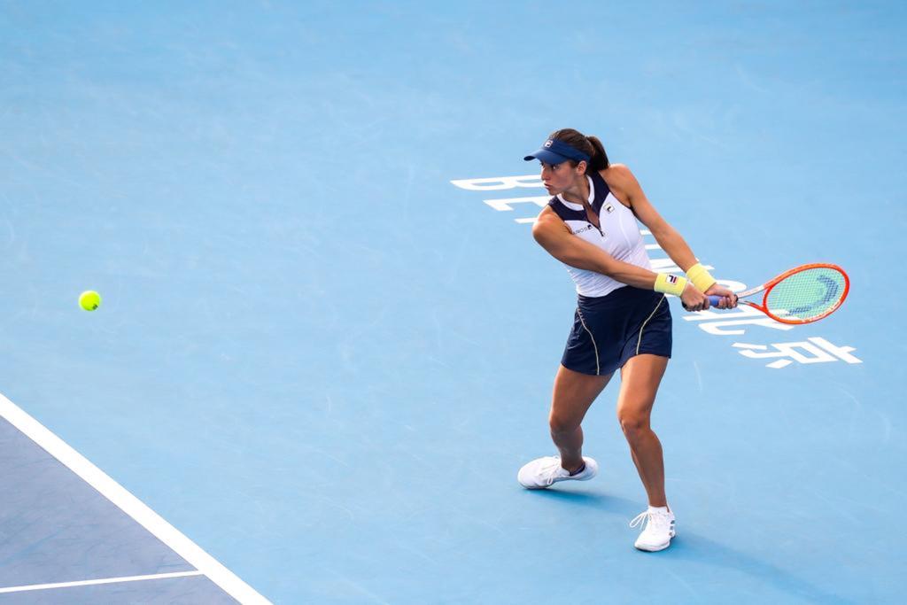 Luisa Stefani é superada na semifinal do WTA 1000 de Pequim – Surgiu