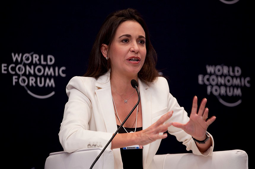 Mar&iacute;a Corina Machado diz que apresentou medalha do Nobel da Paz a Trump em reuni&atilde;o na Casa Branca