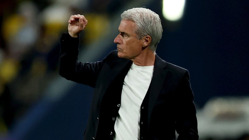 Gr&ecirc;mio inicia o Gauch&atilde;o fora de casa e marca estreia de Lu&iacute;s Castro