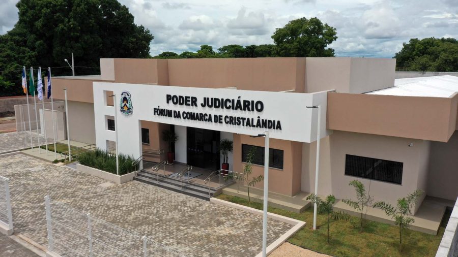 Justi&ccedil;a determina concurso p&uacute;blico e redu&ccedil;&atilde;o de contratos tempor&aacute;rios em Cristal&acirc;ndia
