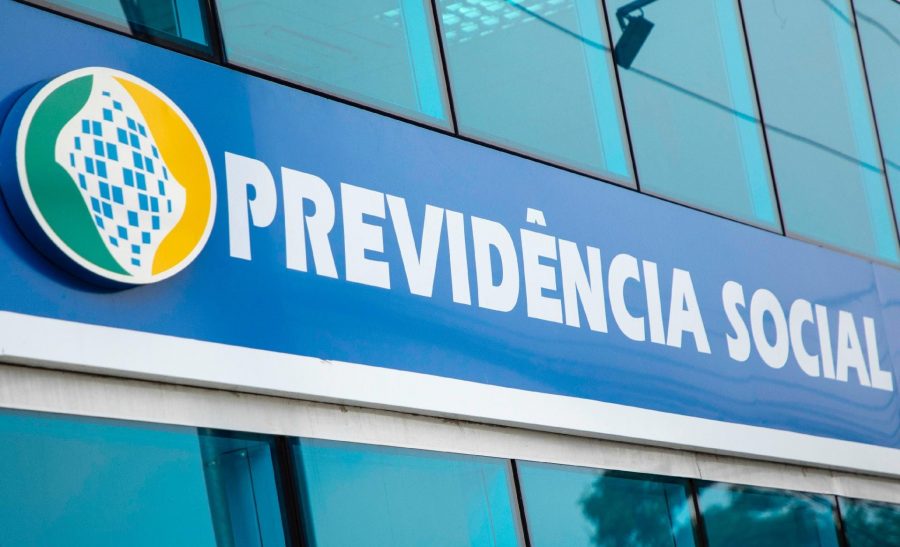 Proposta prev&ecirc; idade m&iacute;nima de 67 anos para aposentadoria a partir de 2027; entenda