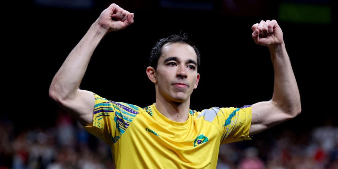Hugo Calderano vence batalha e avan&ccedil;a &agrave;s quartas da Copa do Mundo de T&ecirc;nis de Mesa