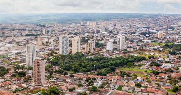 An&aacute;polis chega a 346 mil ve&iacute;culos e frota cresce quase 3 vezes mais que a popula&ccedil;&atilde;o