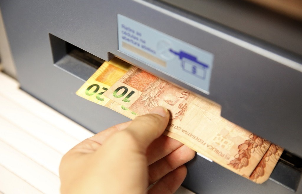 CAIXA informa libera&ccedil;&atilde;o de R$908 para CPFs finais 0,1,2,3,4,5,6,7,8 e 9 entre 20/10 e 03/11